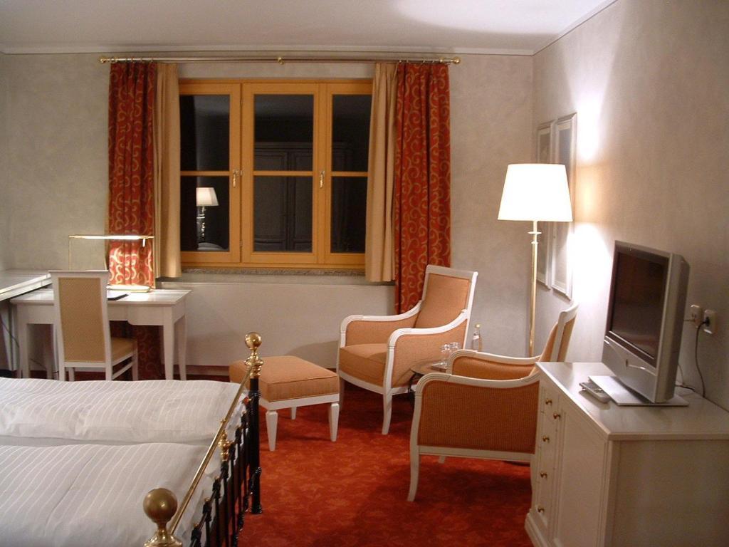 Altstadthotel Braeuwirt Вайден Номер фото